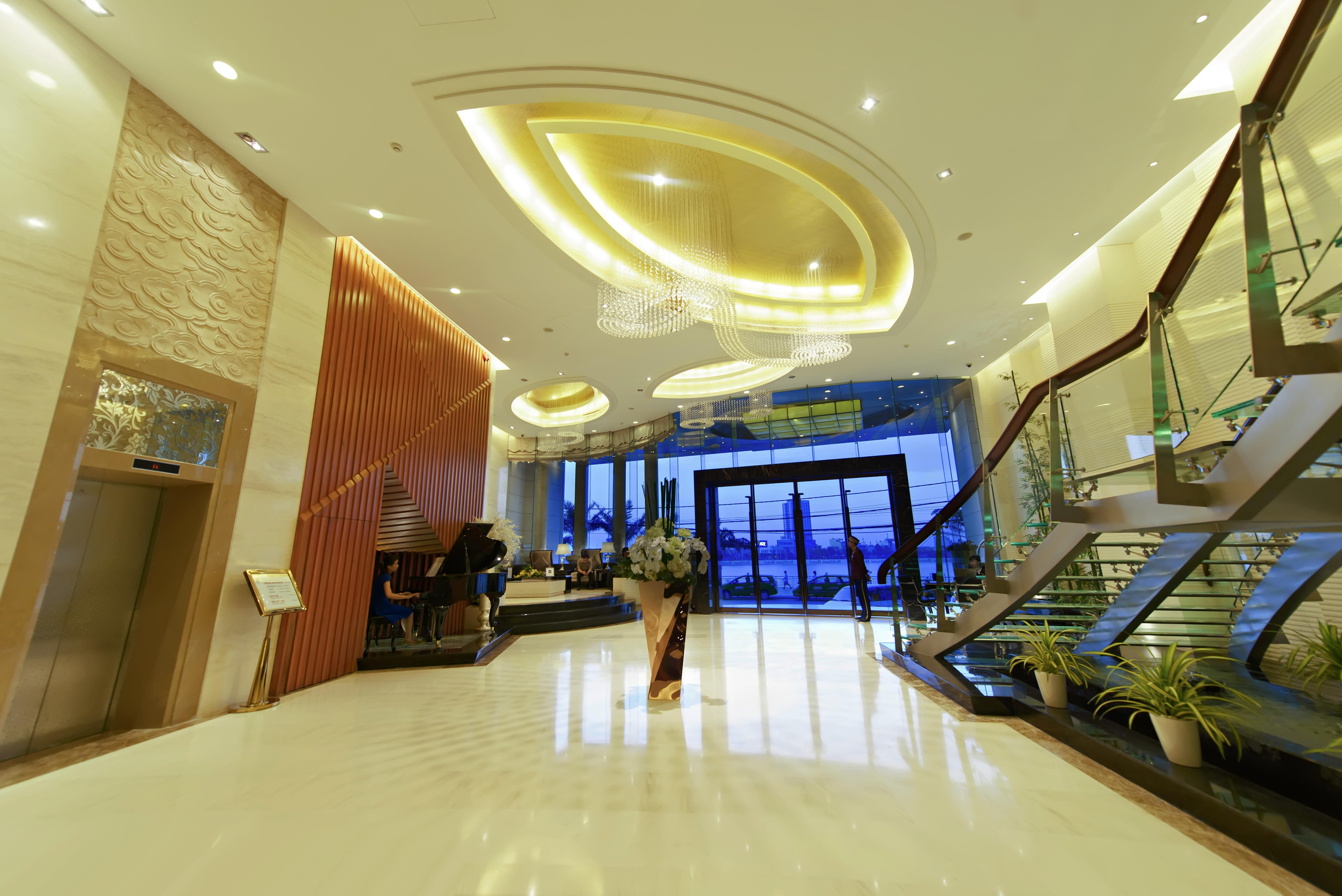 Brilliant Hotel Da Nang Exterior photo